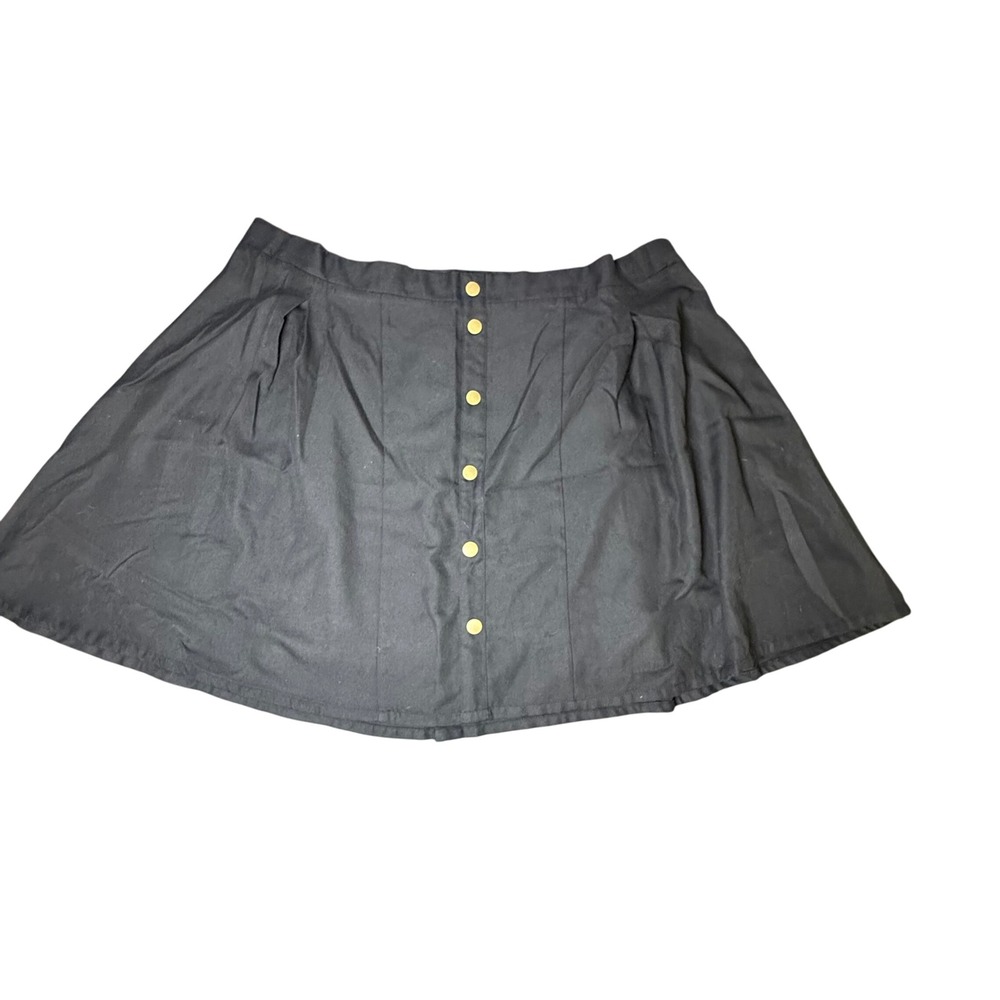 Torrid Black Mini Skirt Button‎ Front Plus Size Skater Style Size 3